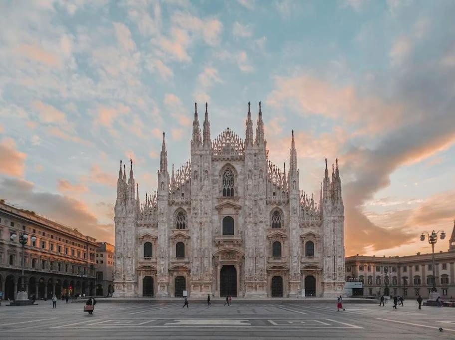 10' From Malpensa Casa Moderna, Netflix & Wi-Fi Apartman Casorate Sempione Kültér fotó