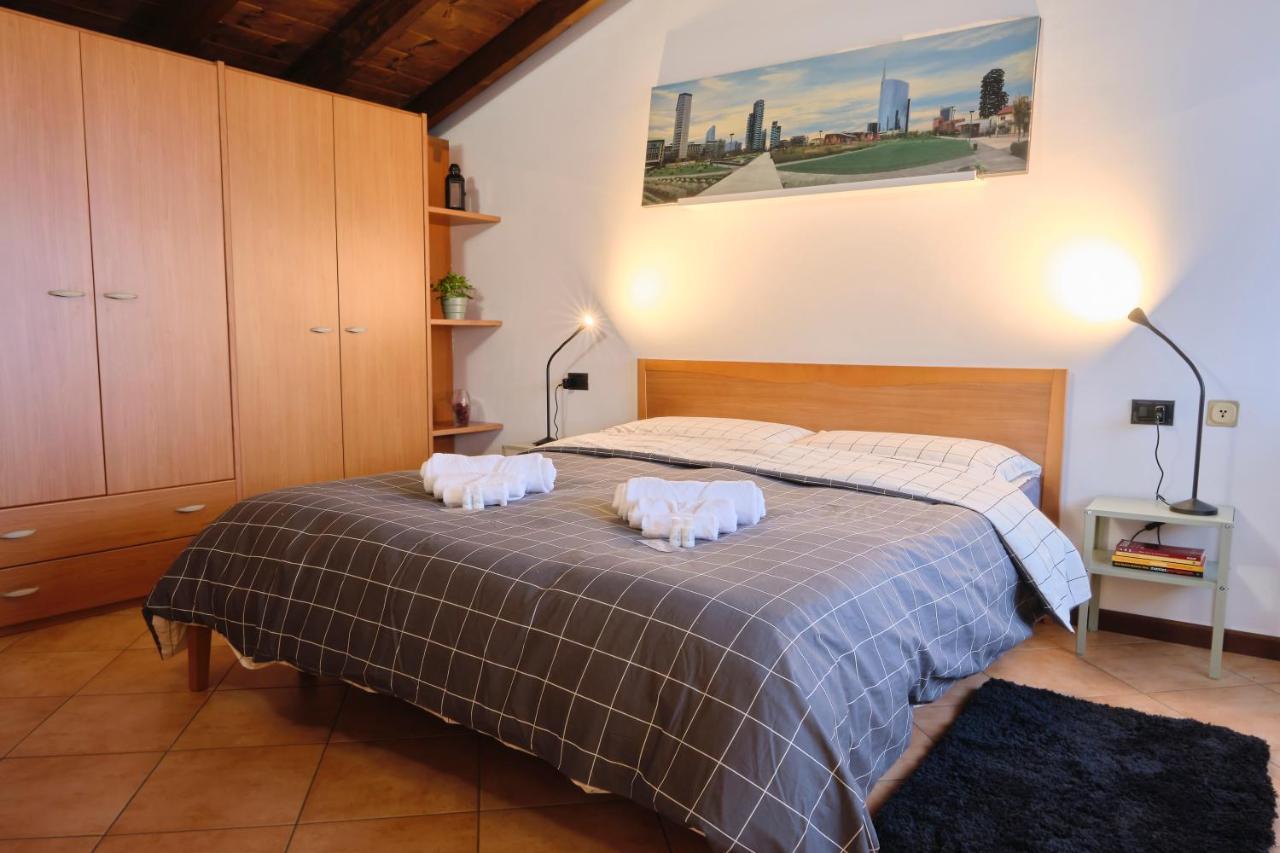 10' From Malpensa Casa Moderna, Netflix & Wi-Fi Apartman Casorate Sempione Kültér fotó