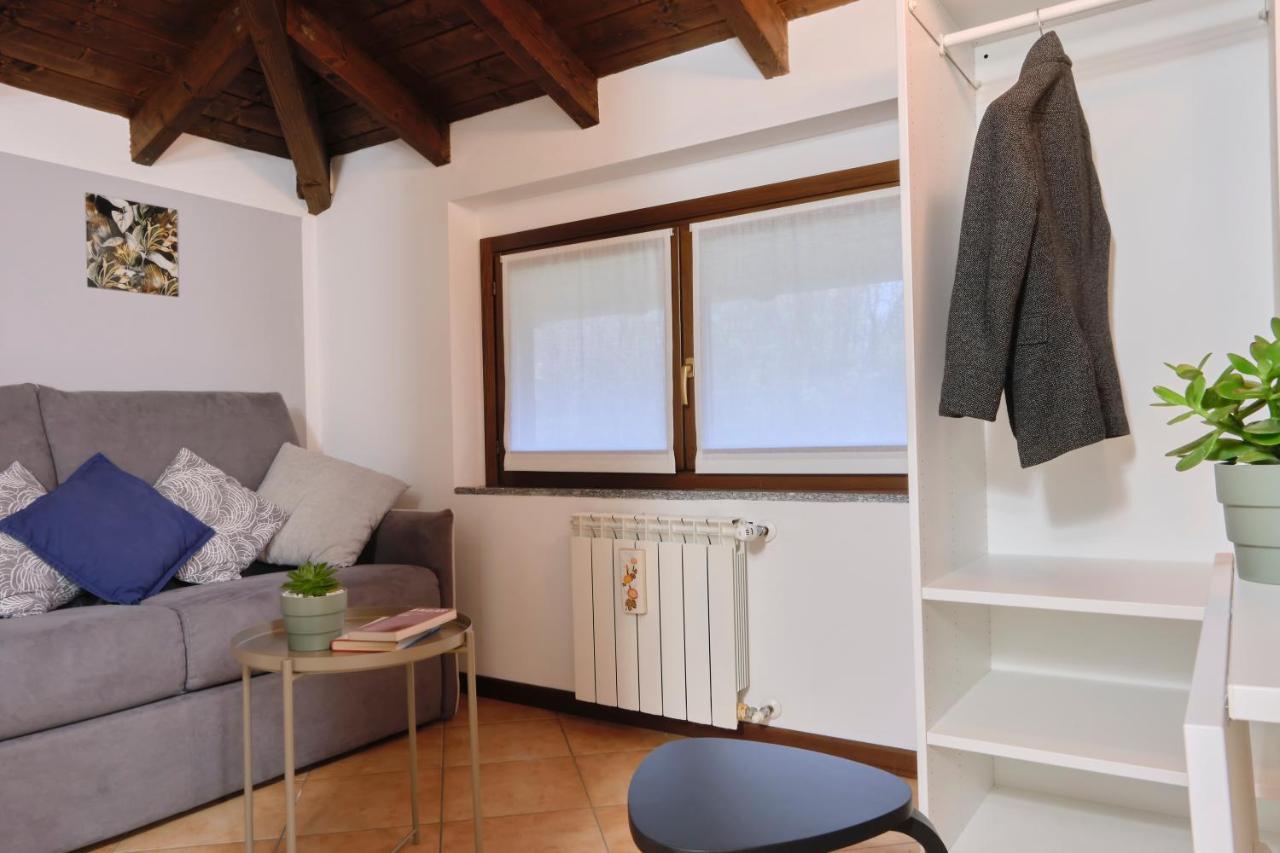 10' From Malpensa Casa Moderna, Netflix & Wi-Fi Apartman Casorate Sempione Kültér fotó