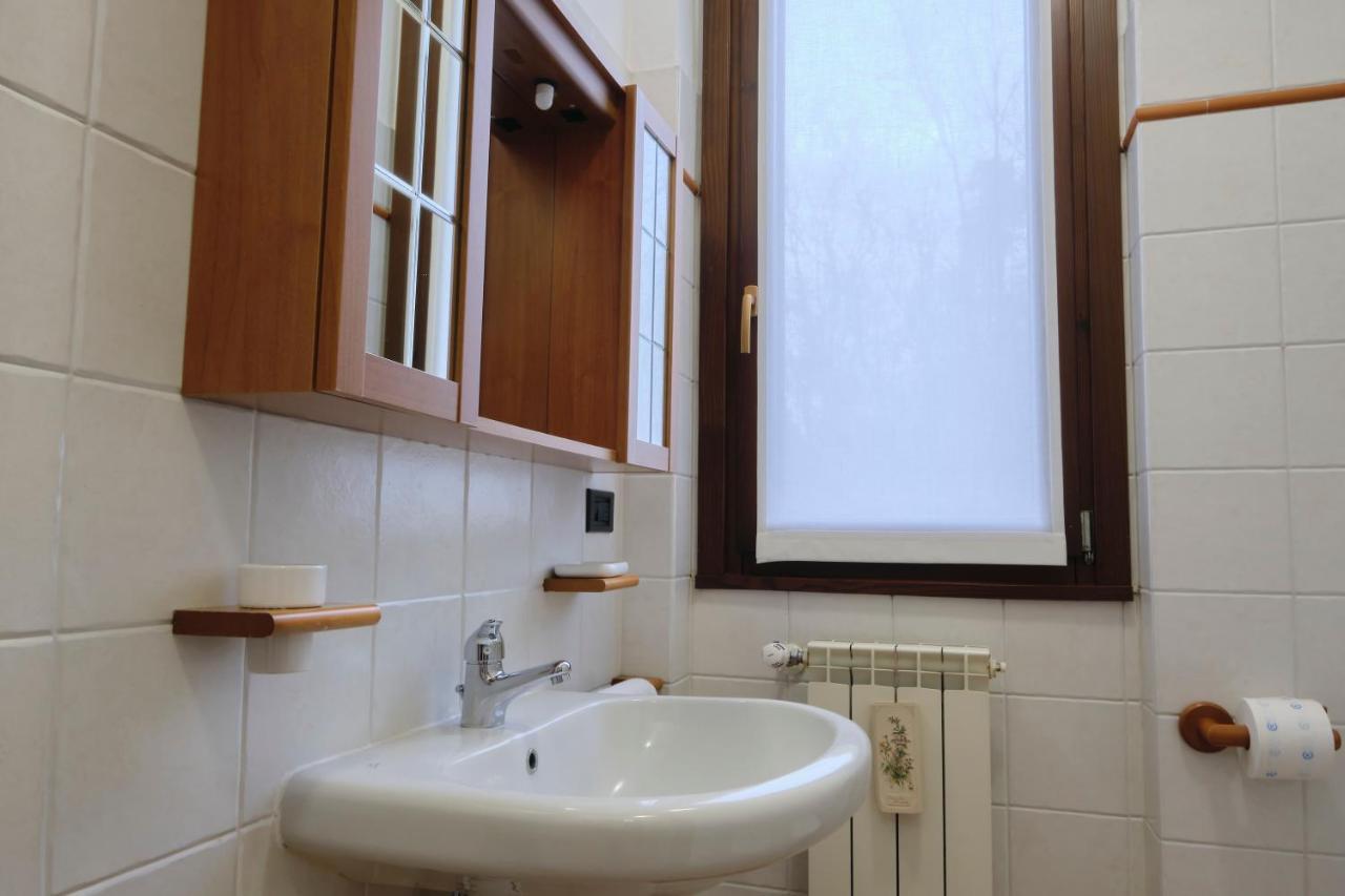 10' From Malpensa Casa Moderna, Netflix & Wi-Fi Apartman Casorate Sempione Kültér fotó